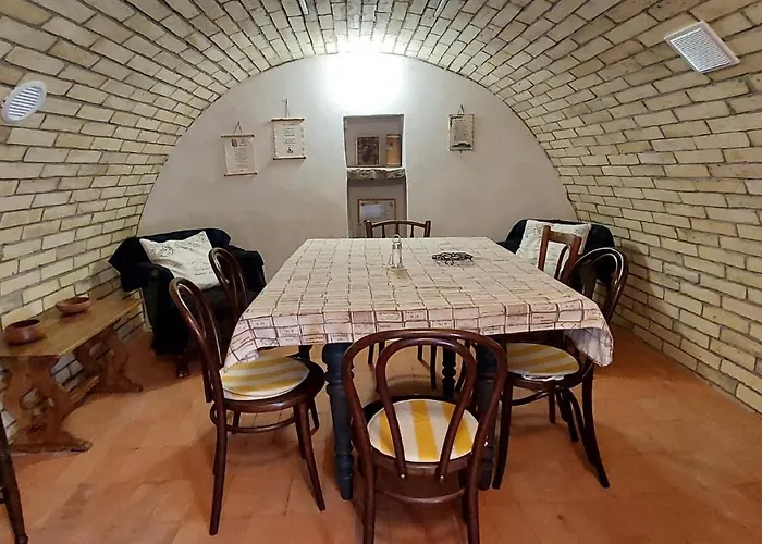 Hollofeszek Vendeghaz Apartment Badacsonytordemic
