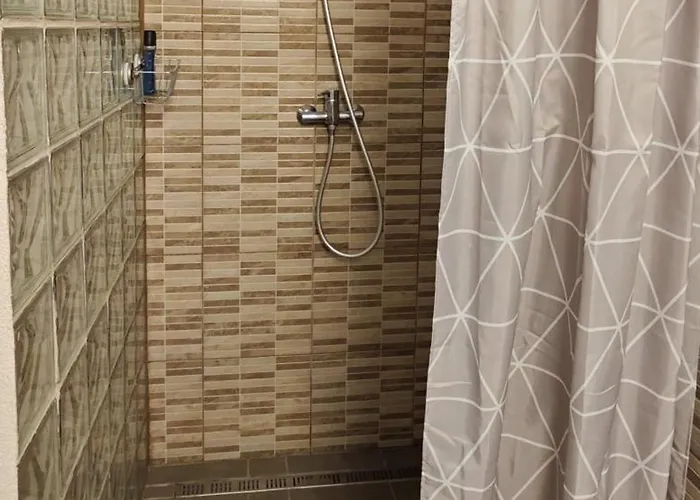 Hollofeszek Vendeghaz Apartment Badacsonytordemic